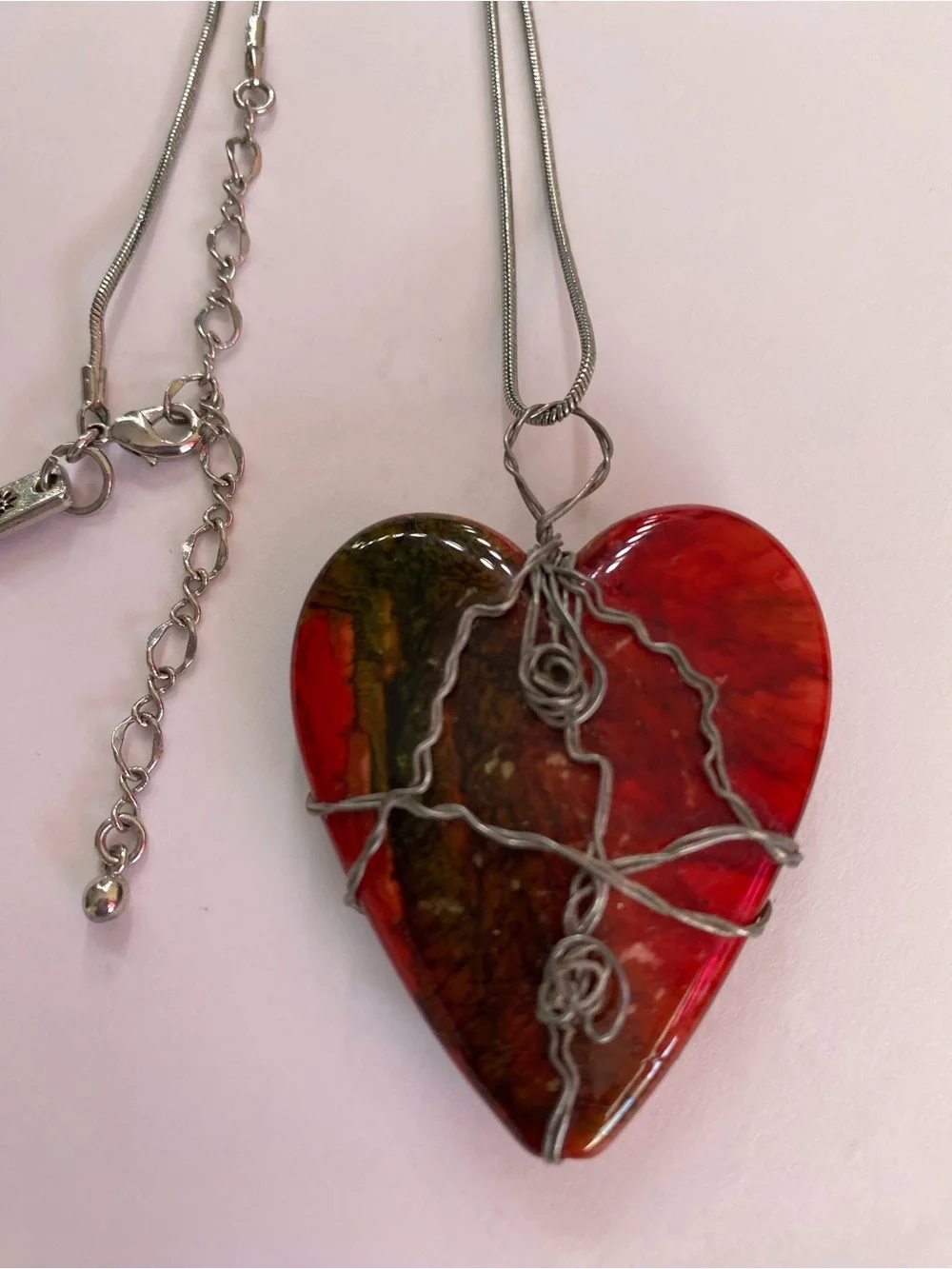 Red Heart Pendant Necklace with Silver Wire Accent 12” New